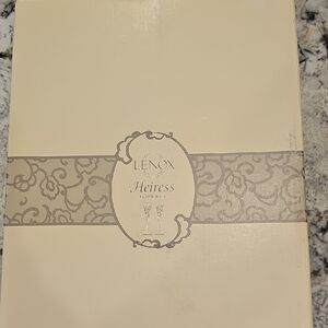 NIB Lenox Heirness Flute Pair